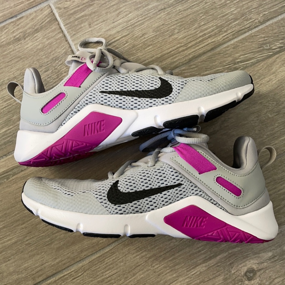 Nike Legend Essential
